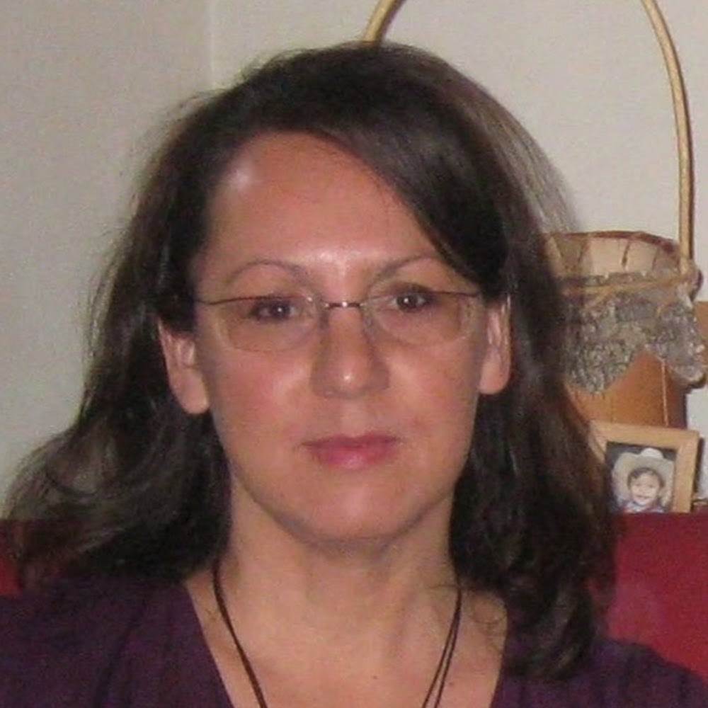 Meet your Posher, Lisa m